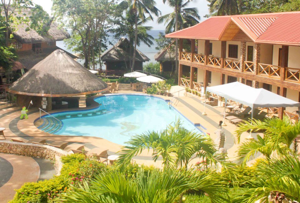 Nataasan Beach Resort & Dive Center